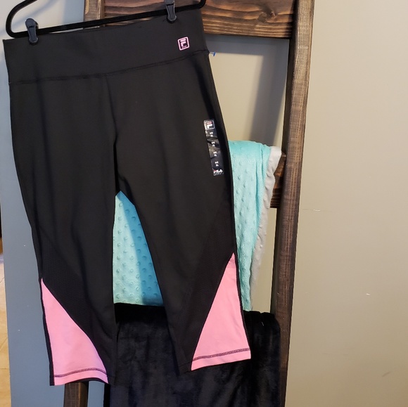 Fila Pants - NWT Fila sport capri